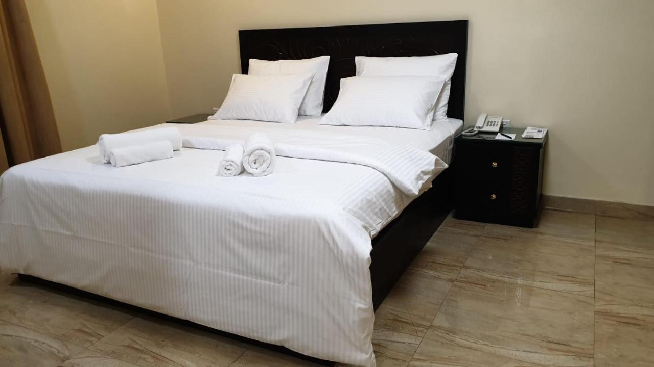 Muscat Horizon Hotel Seeb Buitenkant foto