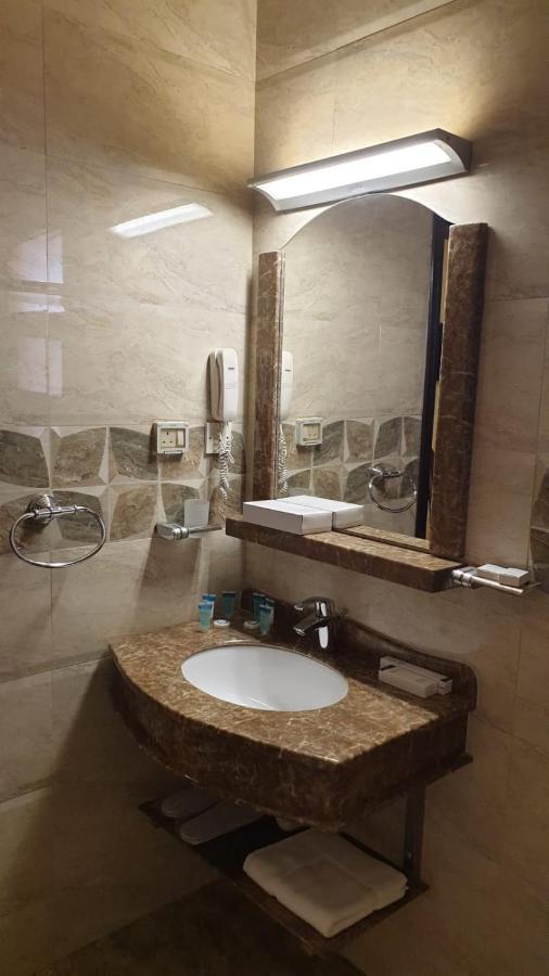 Muscat Horizon Hotel Seeb Buitenkant foto