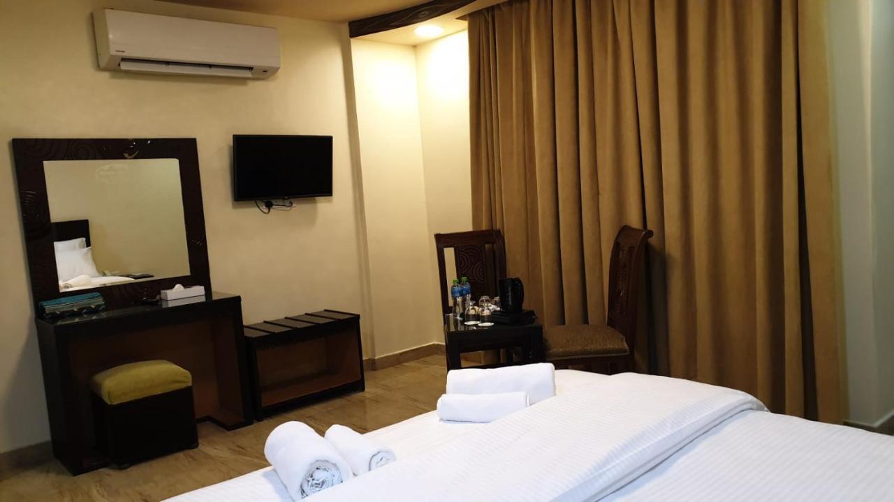Muscat Horizon Hotel Seeb Buitenkant foto